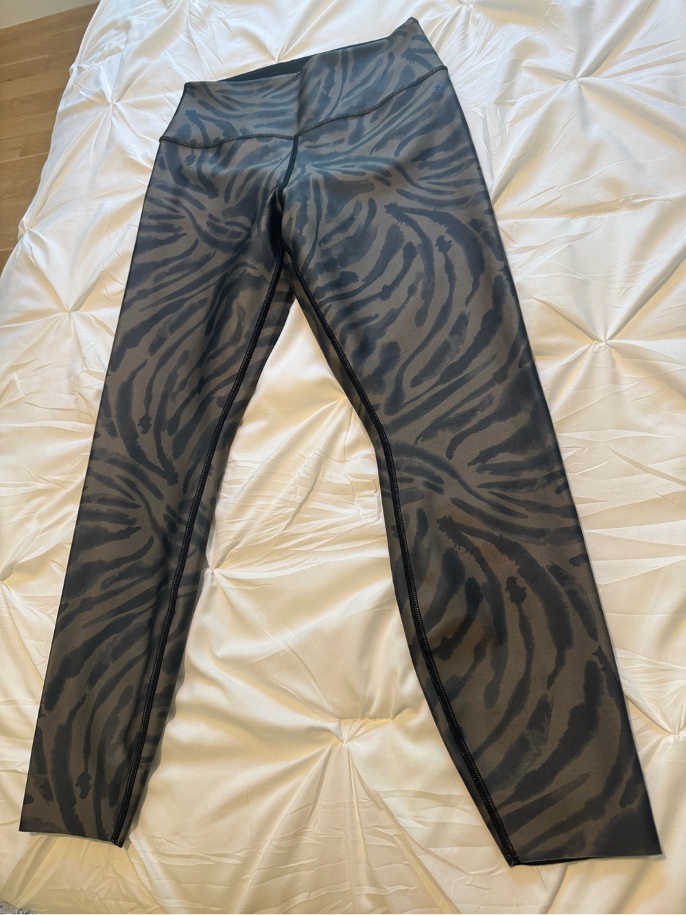 Good American Sea Turtle Zebra Leggings - Size 3 (L / XL)